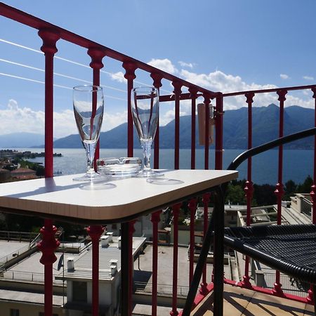 Appartamento Vista Lago Luino Eksteriør billede