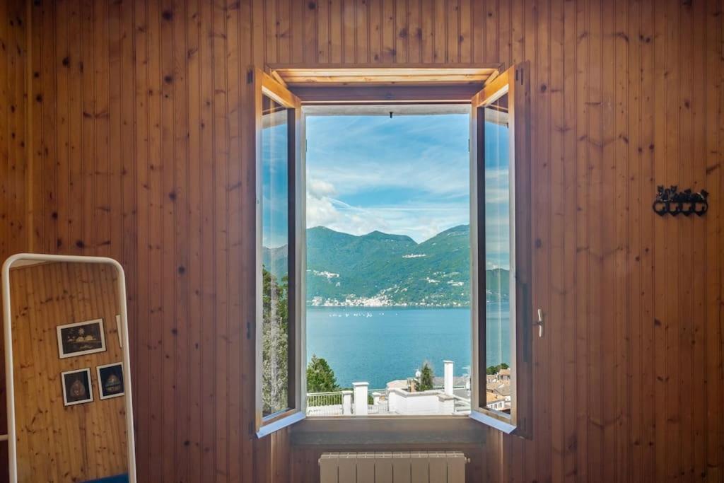 Appartamento Vista Lago Luino Eksteriør billede