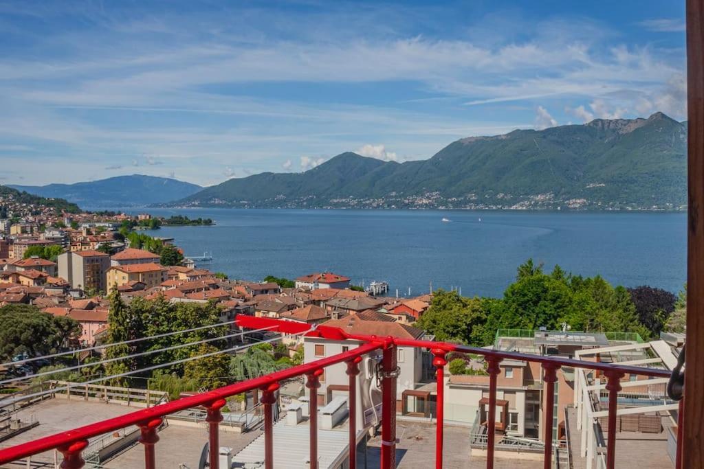 Appartamento Vista Lago Luino Eksteriør billede